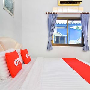 Standard Zimmer mit Kingsize-Bett